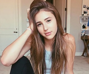 Scarlet Rose Stallone Bio, Wiki, Married, Net worth, Age, Height, Dating, Boyfriend, Affairs